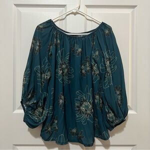 SOLD!!! KAHULALE’A Off the Shoulder Top
